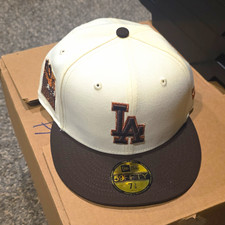 New Era 59FIFTY Los Angeles Dodgers MLB Fitted Cap Hat Size 7 3/8 Cream/Brown picture