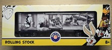 Lionel 2038160 WB Looney Tunes Picnic w Porky Pig Boxcar Train O Gauge USA Made picture