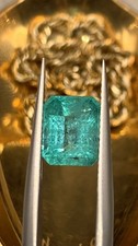 2Ct Natural Rare Vivid Green Emerald picture