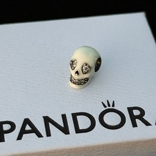 Pandora 792811C Sparkling Skull Halloween Charm Glow In Dark Heart Eyes W/Box picture