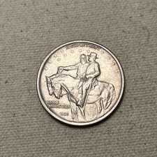 1925 - Stone Mountain Memorial Commemorative Half Dollar #RI37 picture