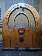 Philco Jr Model 81 Cathedral Radio picture