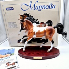 Breyer Magnolia Arabian Pinto JCPenney LE /1500 410602 in Box with Base COA  picture