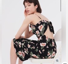 Aeropostale Floral Button-Front Midi Dress – Size M – Black Hibiscus Print – NWT picture