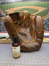 1950s Era Rawlings MM4 Mickey Mantle Adult RHT Baseball Glove Restored picture