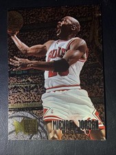 Fleer Metal 1994-95 Michael Jordan Chicago Bulls Base Set Basketball Card #13 🔥 picture