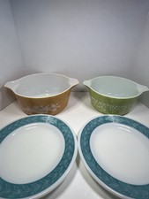 Vintage Pyrex Mixed Lot: Butterfly Gold, Crazy Daisy Bowls & Bluegrass Plates picture