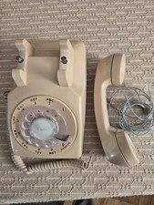 VINTAGE STROMBERG CARLSON ROTARY DIAL DESK TABLE TELEPHONE Beige ligh Tan  Color picture