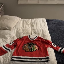Reebok Chicago Blackhawks Andrew Shaw #65 NHL Hockey Jersey Red Size M picture