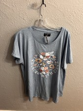 Lane Bryant T Shirt Women Size 14/16 Blue Floral embroidered picture