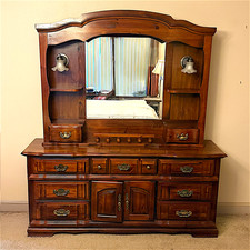 Vaughan Bassett Vintage Triple Dresser Lighted Mirror Wood 1987 Local Pickup picture