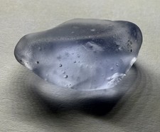Rare 2.53g Neodymium Sea Glass Alexandrite Color Change Bubble Jewelry Chunk picture