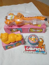 Lot Of Garfield Collectibles Yo-Yo, Brush, Soap B46 picture
