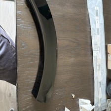 Genuine GM Wheel Opening Molding 26478164 picture