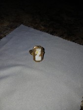vintage italian gold flip ring. Flips from stunning onyx to classic cameo picture