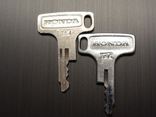 VINTAGE HONDA MOTORCYCLE KEYS picture