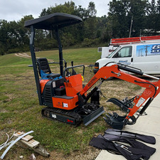 AGT Industrial L18R Mini Excavator Compatible with AGT Industrial Equipment picture