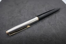 Vintage Parker 45 Classic Fountain Pen 14K Gold Nib Black - Cleaned, No Conv picture