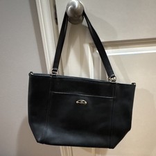 Coach Black Leather Shoulder Bag Handbag Gold Hardware picture