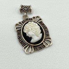 Vtg VIVAH Sterling Silver Left facing Cameo Pendant w Victorian wide bail picture