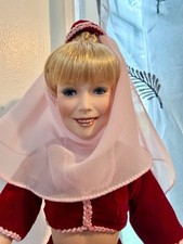 Danbury Mint I Dream of Jeannie Jeannie NIB AND SEASON 2 style BOTTLE picture