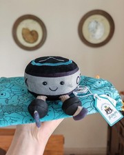 Jellycat  Amuseable Ice Hockey Puc 5 in Cute Plush Doll Gift Toy Dust Bag picture