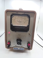 Vintage Hewlett Packard HP Model 400D Vacuum Tube Voltmeter *Powers On* picture