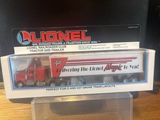 LIONEL 6-12875, LIONEL RAILROADER CLUB TRACTOR AND TRAILER, NIB DIST 1994 RARE picture