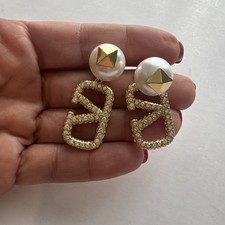 Valentino Garavani VLogo Signature pearl earrings No Box picture