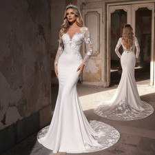 Vestido Blanco de Novia Corte Sirena con Encaje Floral 3D y Mangas Largas de Tul picture
