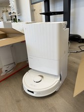 Roborock Q Revo Robot Vacuum Dock Auto Empty Wash Dry - For Parts or Repair picture