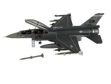 1:48 F-16D Viper Two Seater USAF Built Model picture