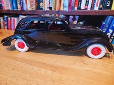 VERY NICE VINTAGE 1930'S KINGSBURY  WIND UP CHRYSLER  AIRFLOW SEDAN W/HEADLIGHTS picture