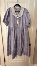 Vintage Laura Ashley Floral Cotton Dress Made in Great Britain Purple USA 10 picture