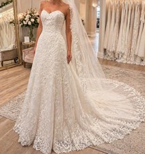 David's Bridal Jewel Lace A-Line Wedding Dress #WG3755. Size 8. Veil Included picture