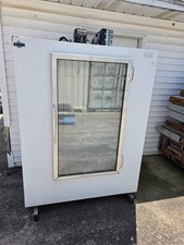 Used Leer 401UA33MG Model 40 Glass Door Indoor Ice Merchandiser Freezer - 115V picture