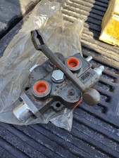 New Old Stock CROSS MANUFACTURING INC131156 BA11AG3EF0 HYD VALVE picture