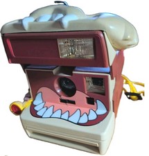Polaroid 600 Taz Instant Camera Looney Tunes Collect Tasmanian Devil - UNTESTED picture