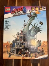 LEGO The LEGO Movie 2: Welcome to Apocalypseburg (70840) Open Box, sealed Bags picture