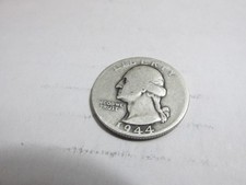 1944 d Washington 90% Silver 25 cent U.S. coin Hasn't been cleaned (( Lot-124 )) picture