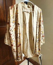 1960s Sun Fashions of Hawaii Silk Satin Kimono Robe Floral Bird Vintage picture