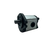 Hema Hydraulic Gear Motor 16.8cc (1.3 CID)  SAE A-2 bolt 5/8