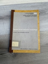 Textiles of the Indonesian Archipelago Garrett Solyom, Bronwen Solyom HC picture