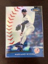 2000 Finest #7 Mariano Rivera Refractors picture
