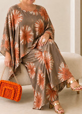 Women's 2-Piece Floral Wide-Leg Pants Set Crew Neck 3/4 Sleeve Pullover picture