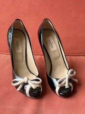 Fabulous, stunning VALENTINO Garavani BLACK PATENT LEATHER BOW PUMPS Sz 6-8 US picture