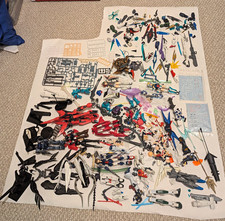 Gundam + Kotobukiya + Miscellaneous Model Kit Parts Lot. Bulk plastic parts picture