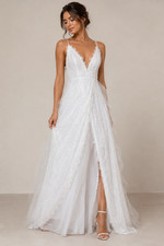 A-Line/Princess Tulle Applique V-neck Sleeveless Sweep/Brush Train Wedding Dress picture