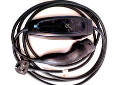 Original Mercedes Benz Hybrid Plug In EV Charger Type 2 Schuko UK plug picture