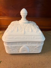 Vintage Indiana Tiara White Milk Glass Honey Bee Box Covered Candy Trinket Dish picture